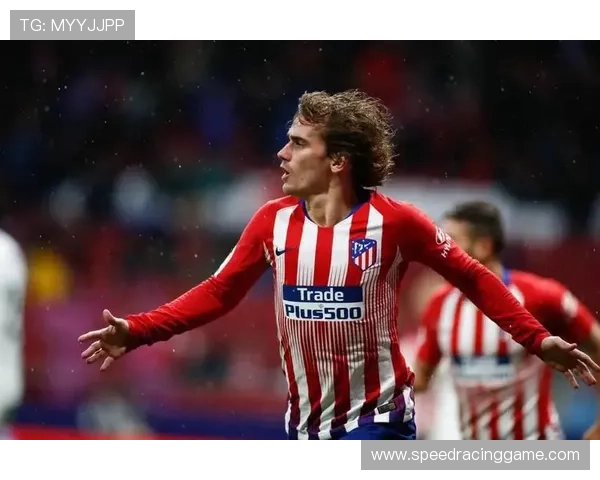 马竞前锋格列兹曼替补席沉思,连续三轮未获首发 马竞前锋格列兹曼替补席沉思,连续三轮未获首发